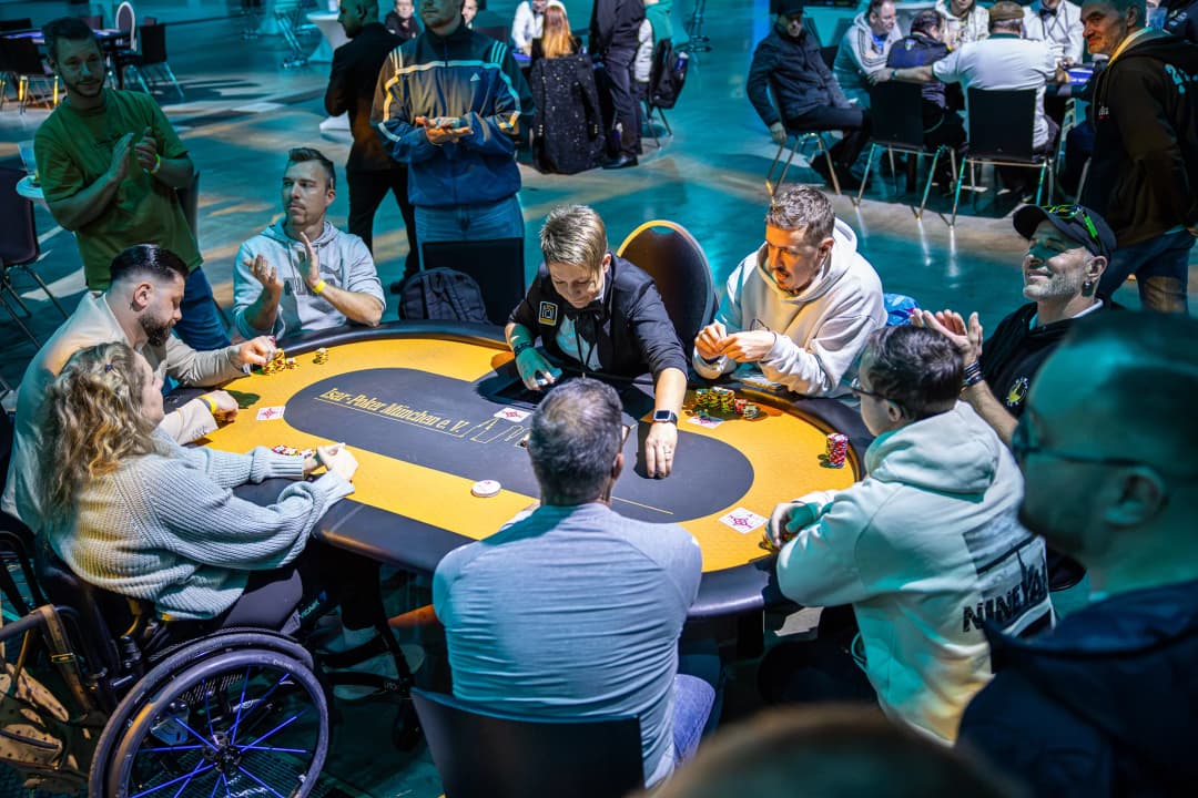 Darts Meets Poker image 1